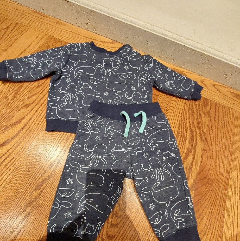 Carter's track suit 3mo